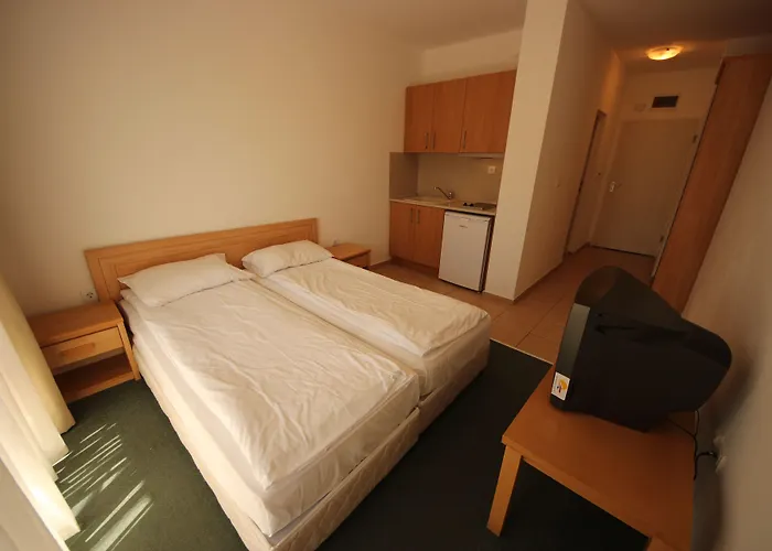 Menada Ravda Apartment