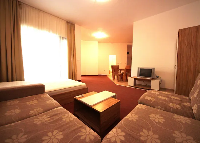 Menada Ravda Apartment