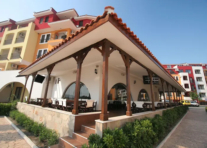 Menada Ravda Apartment