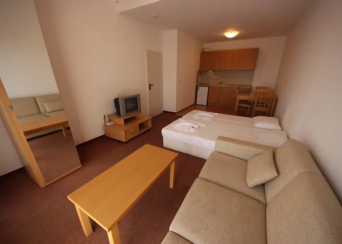 Menada Ravda Apartment