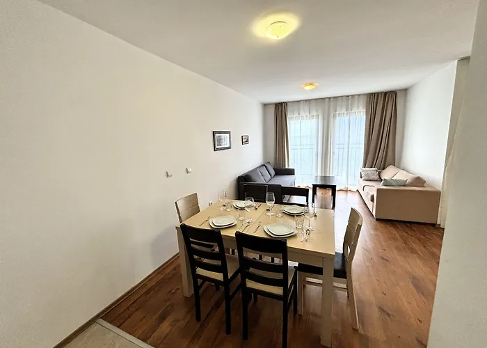 Menada Ravda Apartment *