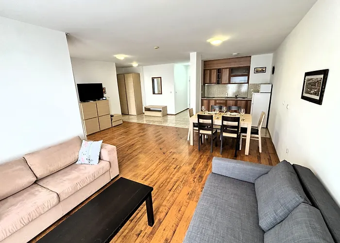 Menada Ravda Apartment *