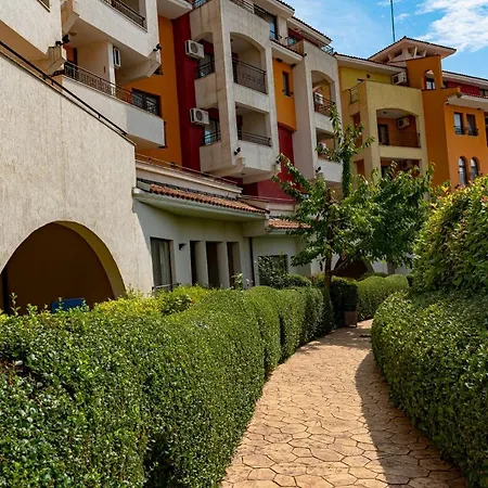 Menada Ravda * Ахелой