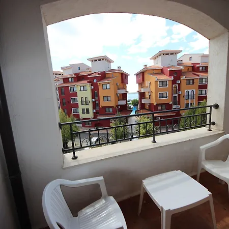 Menada Ravda * Ахелой