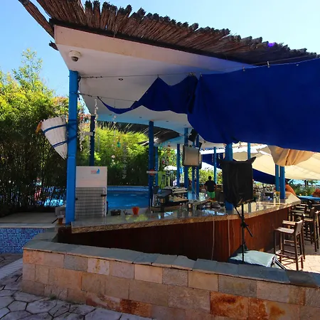 Menada Ravda * Ахелой