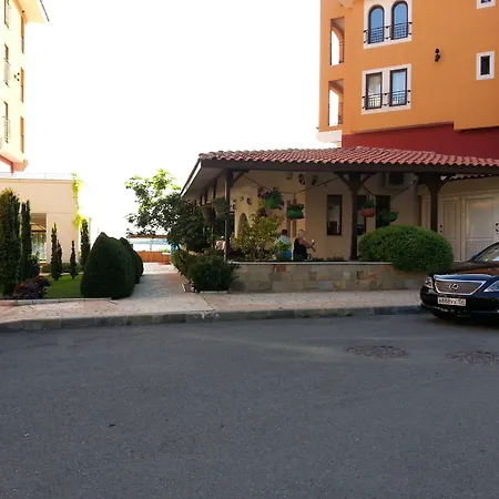 Menada Ravda * Ахелой